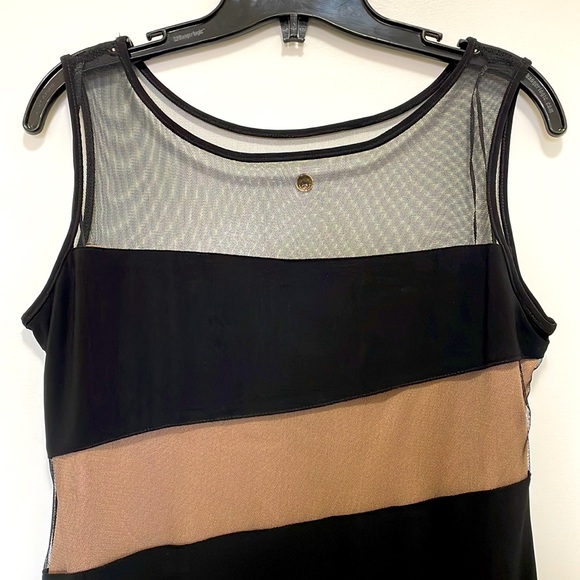 Laura Petite- Midi Dress - Picture 2 of 3